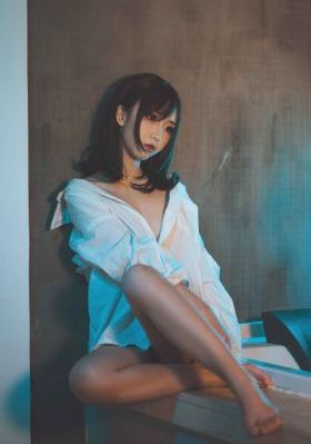 新梅瓶1一5集在线观看第9季_欧美电影在线