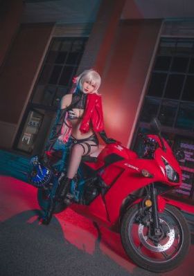 校长的侄女电影_720免费电视剧